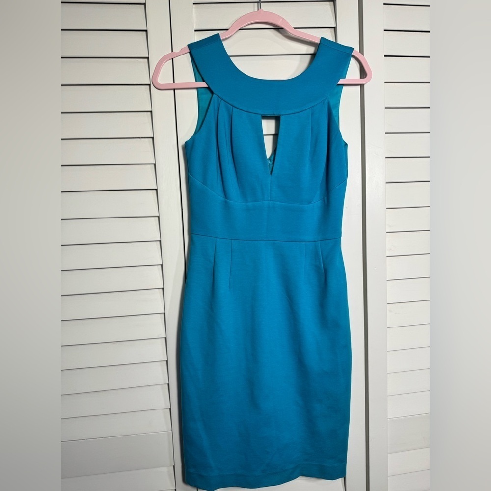 Trina Turk Blue Pleated Sheath Cocktail Dress Size 0 (26 inch waist)